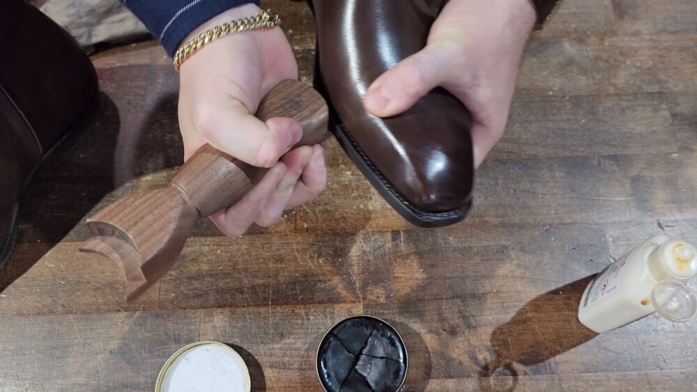 How To Use The Sole Edge Iron